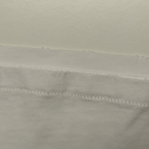 New n: Philanthropy Barry's t-shirt - Picture 4 of 10